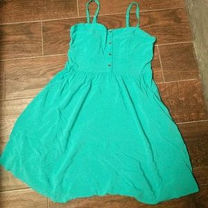 Small Express Dress W/ POCKETS!